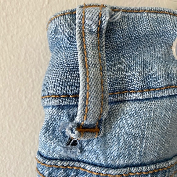 American Eagle Super-Stretch Lightwash Jegging - Picture 7 of 7